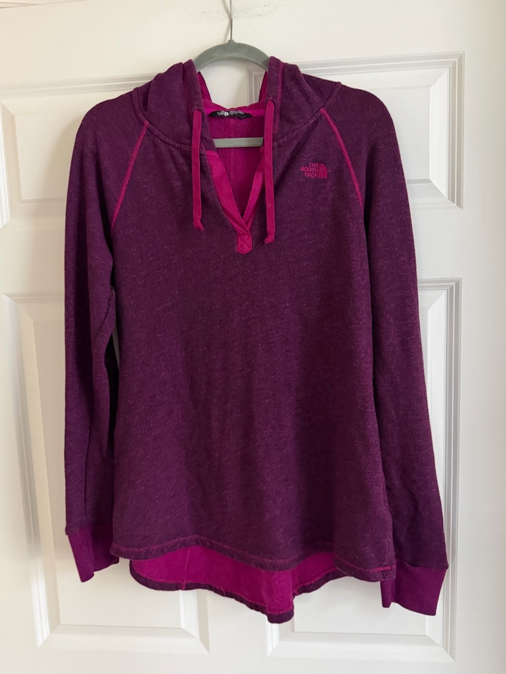 North Face Women’s Pullover Hooded Sweater Large